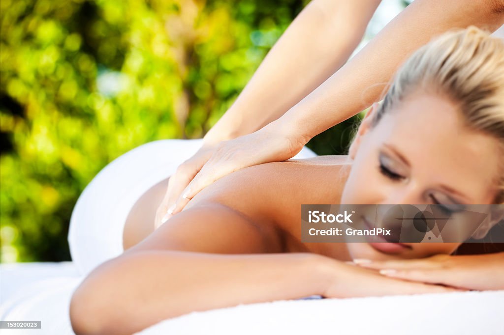 Tropical Massage - Lizenzfrei Massieren Stock-Foto