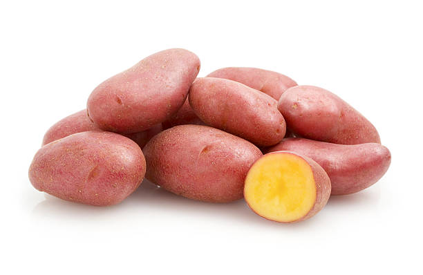 ポテト付き - raw potato red potato red nutrient ストックフォトと画像