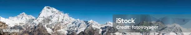 Himalaya Picos Panorama Makalu Chamlang Everest Np Nepal Foto de stock y más banco de imágenes de Aire libre