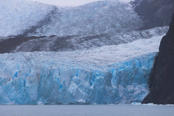 istock Perito moreno glacier environment in autumn 1530426983