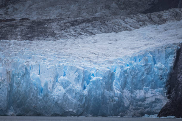 istock Perito moreno glacier environment in autumn 1530426992
