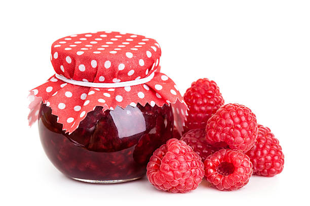 малиновое варенье с свежими ягодами - raspberry berry fruit gourmet isolated стоковые фото и изображения