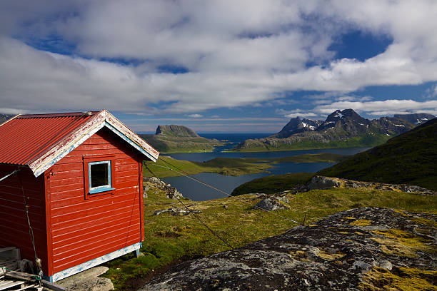 istock Red hut on Lofoten islands 153050713