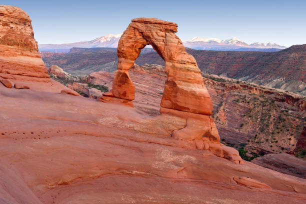 Delicate Arch Wonder in Utah Arches National Park Awe-inspiring Delicate Arch, a Famous Geological Formation Located in Utah Arches National Park, United States delicate arch stock pictures, royalty-free photos & images