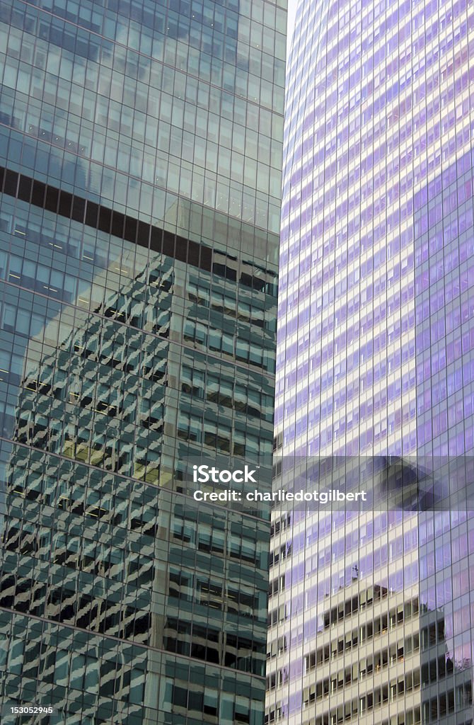 摩天楼の反射、ニューヨーク市 - アメリカ合衆国のロイヤリティフリーストックフォト