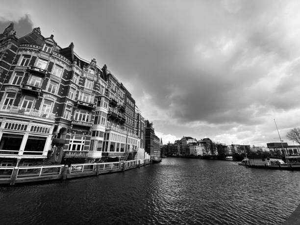 istock Beauty of Amsterdam 1530583115