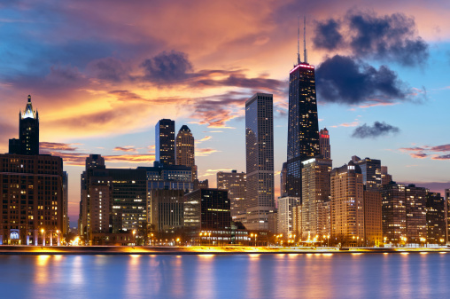 Chicago downtown skyline at dusk.