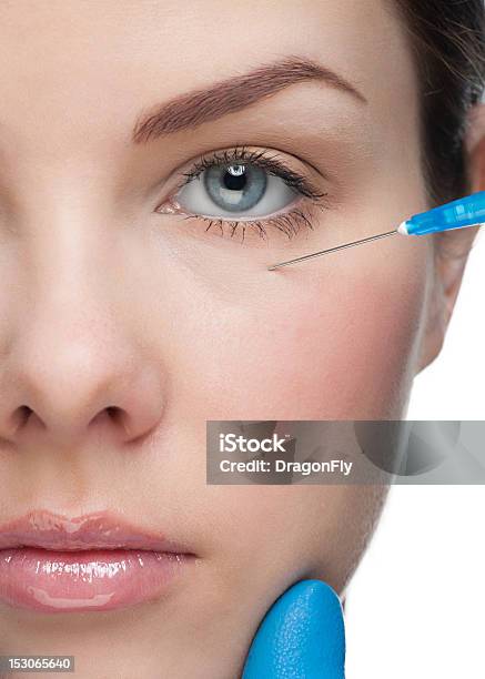 Injecção De Botox Cosmético - Fotografias de stock e mais imagens de 20-24 Anos - 20-24 Anos, Adulto, Anestésico