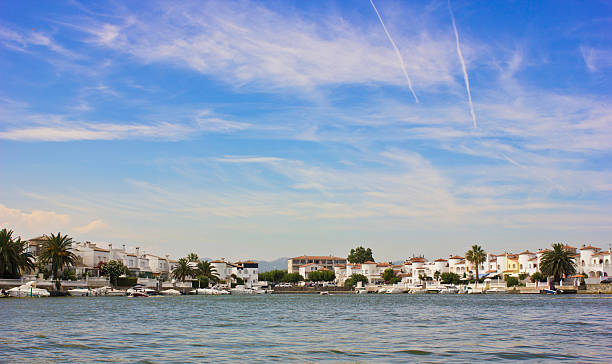 istock Luxurious condos in a bay 153076608