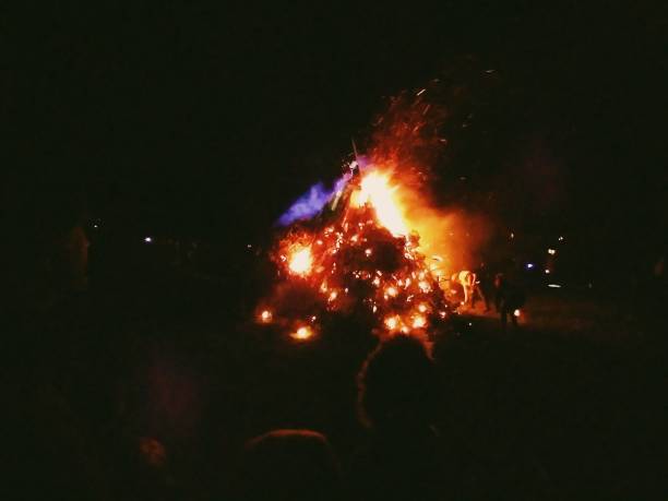 istock Guy Fawkes bonfires 1530797776