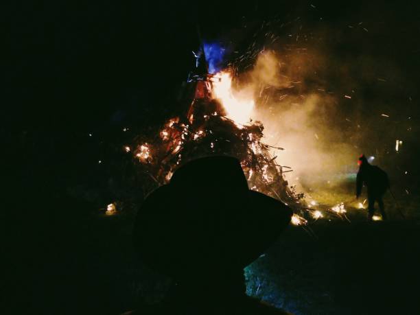 istock Guy Fawkes bonfires 1530798816