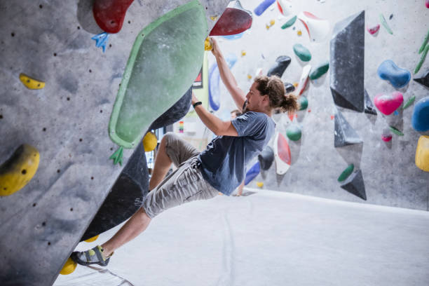 istock Indoor climbing is safer for beginners 1530807751