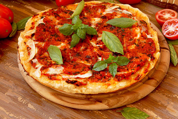 istock Baked pizza with tomatoes and zucchini 153091975
