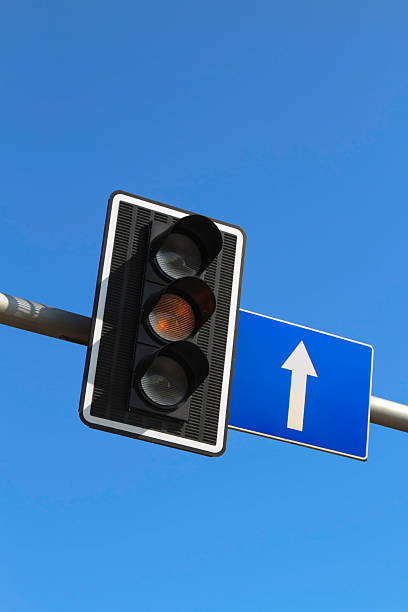 istock street lights - yellow 153095608