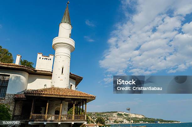 Photo libre de droit de Style Turc Tour banque d'images et plus d'images libres de droit de Arbre - Arbre, Baltchik, Bleu