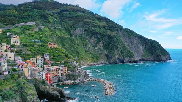 istock the town is built on the cliffs next to the water 1531000120