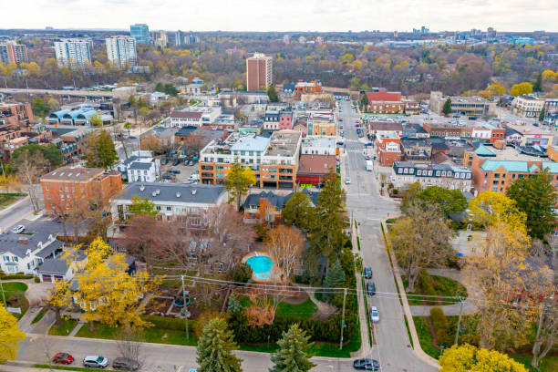 Parque aéreo Lakeside y paisaje urbano, Oakville, Canadá - foto de stock