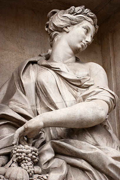 statue of kobiety z winogron w fontanna di trevi - statue women sculpture italian culture zdjęcia i obrazy z banku zdjęć