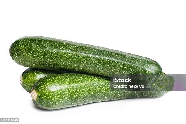 Три Свежие Courgettes — стоковые фотографии и другие картинки Без людей - Без людей, Белый фон, Блестящий