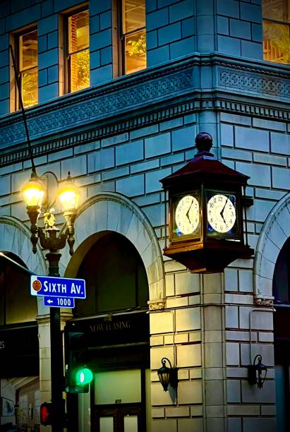 istock Evening Street Corner 1531501119