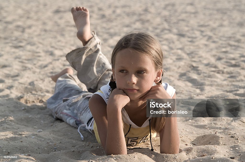 Dziewczyna na plaży - Zbiór zdjęć royalty-free (Blond włosy)