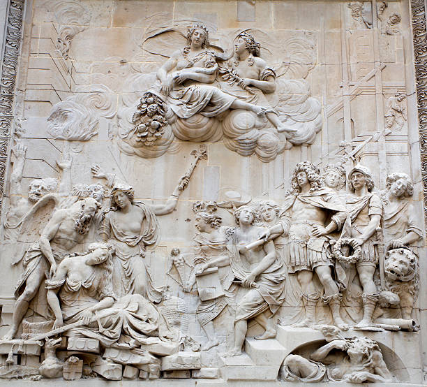 istock London - relief from monument of big fire 153151469
