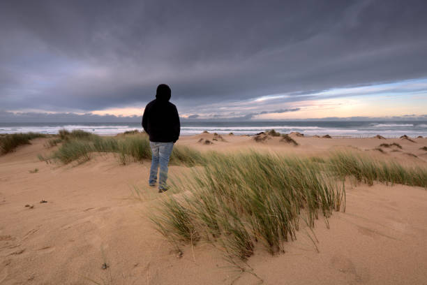 istock So far , Winch Dunes, Cascais, Portugal 1531524732