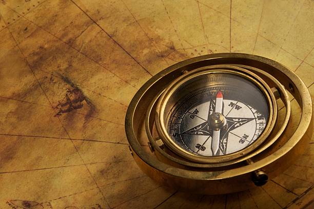Cooper Compass 40+ Copper Compass On Antique World Map Stock Photos, Pictures ...