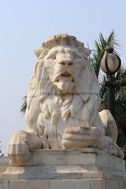 istock Lion Statue At Victoria 153162470