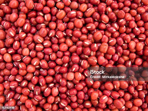 Red Bean Adzuki Vigna Angularis Stockfoto und mehr Bilder von Adzukibohne - Adzukibohne, Ausgedörrt, Beere - Pflanzenbestandteile