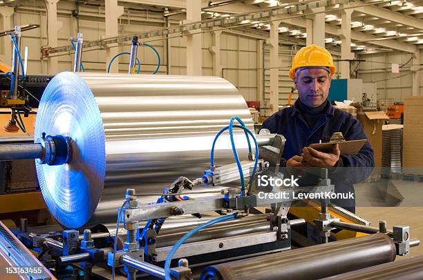 Inspektor Z Fabryki - zdjęcia stockowe i więcej obrazów Przemysł - Przemysł, Fabryka, Machinery