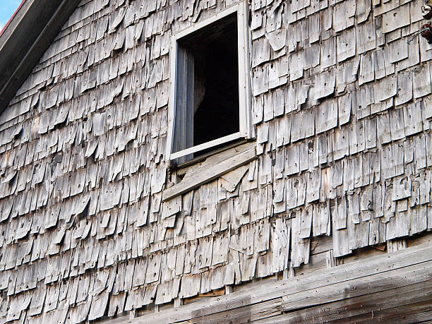 Abandonado la ventana - foto de stock