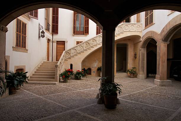 istock House entrance in Palma de Mallorca 153164502