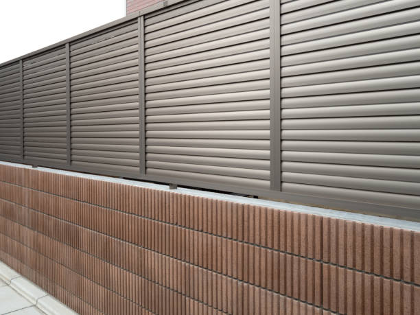 istock residential fence 1531651584