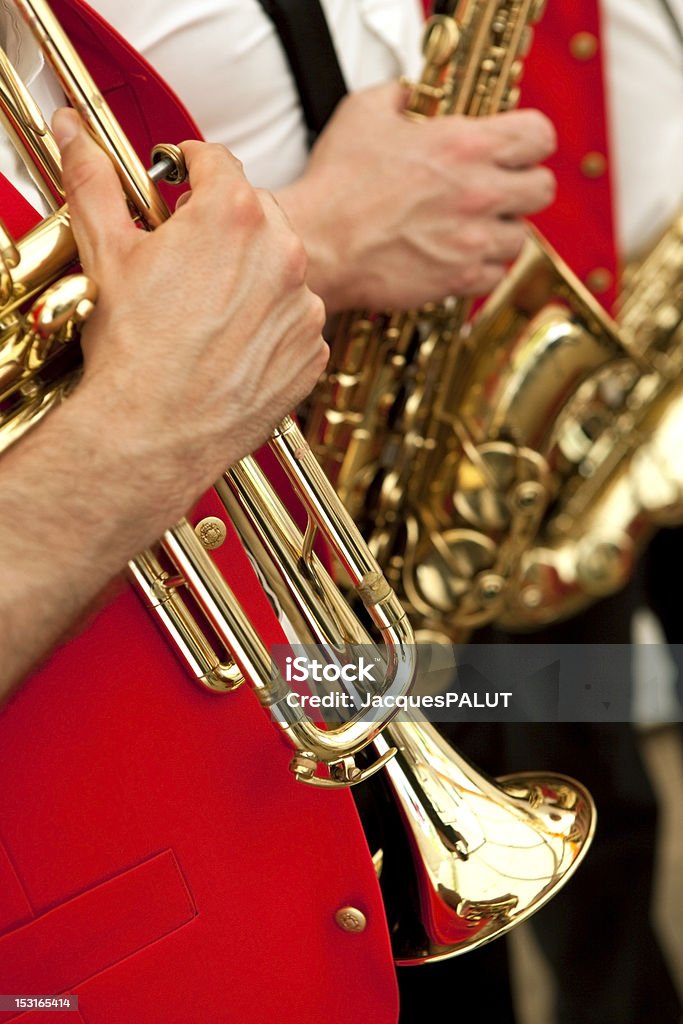 Два trumpet игроков Оркестр - Стоковые фото Marching Band роялти-фри