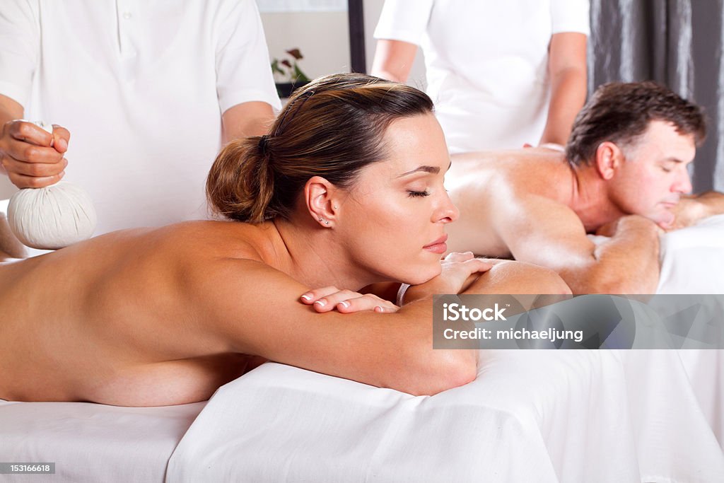 Mężczyzna i kobieta Masaż - Zbiór zdjęć royalty-free (Aromaterapia)