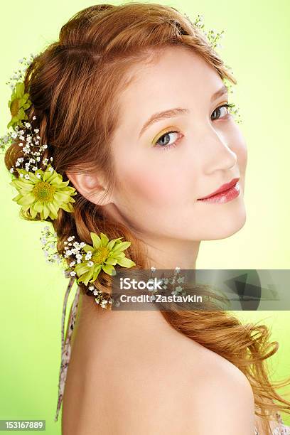 Foto de Linda Menina Com Cabelo Ruivo e mais fotos de stock de 16-17 Anos - 16-17 Anos, Adolescente, Adulto