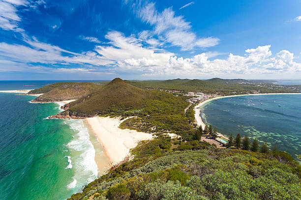 tomaree testa - port stephens new south wales australia coastline foto e immagini stock