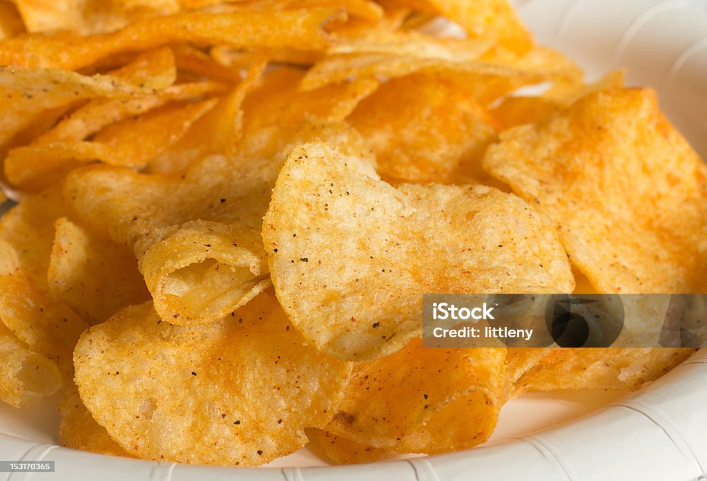Chipsy ziemniaczane - Zbiór zdjęć royalty-free (Bez ludzi)