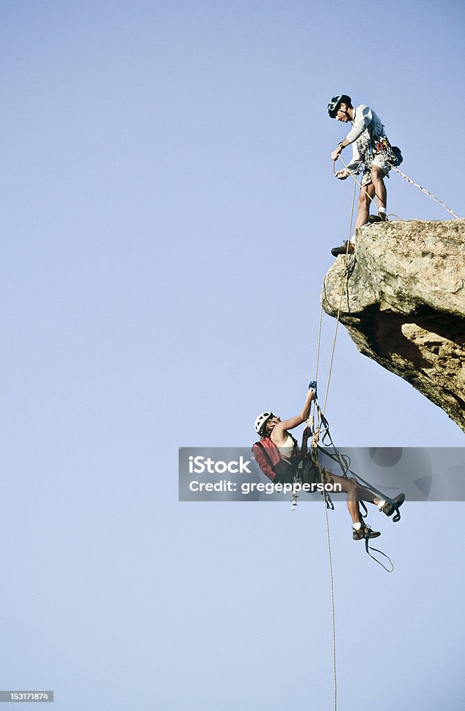 Equipa de rock alpinistas. - Royalty-free Escalar Rochas Foto de stock