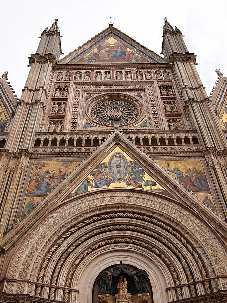 istock The gothic Orvieto cathedral 153171950