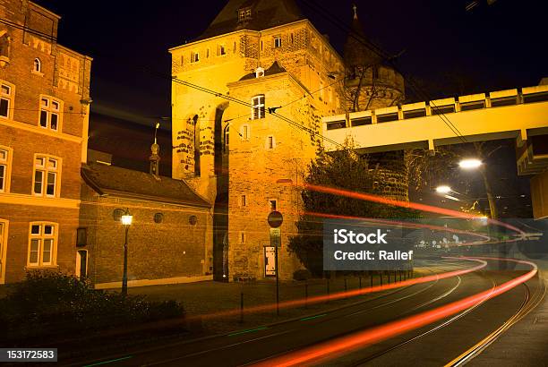 Citylights - Fotografie stock e altre immagini di Neuss - Neuss, Antico - Condizione, Autobus