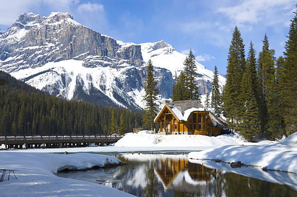 istock Emerald Lake, Canadian Rockies 153173113