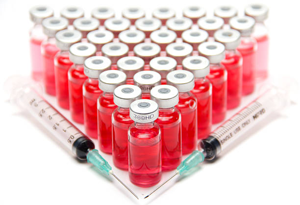 istock the vaccine and a hypodermic syringe 153173351