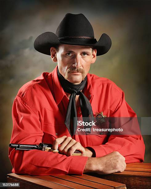 Cowboy Vice - Fotografie stock e altre immagini di Cowboy - Cowboy, Baffo - Peluria del viso, Selvaggio west