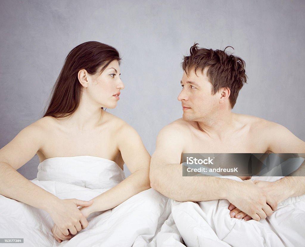 Casal na cama - Royalty-free Adulto Foto de stock