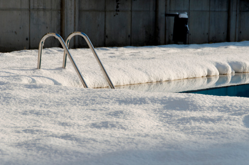 swimming pool under snow