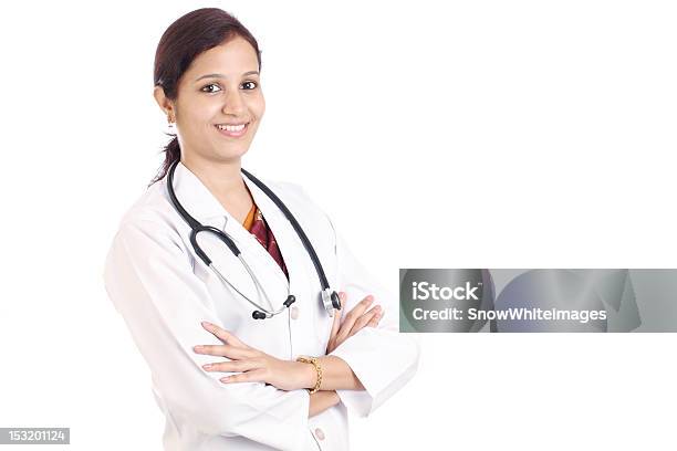 インドの医師の女性 - 1人のストックフォトや画像を多数ご用意 - 1人, 25-29歳, アジアおよびインド民族
