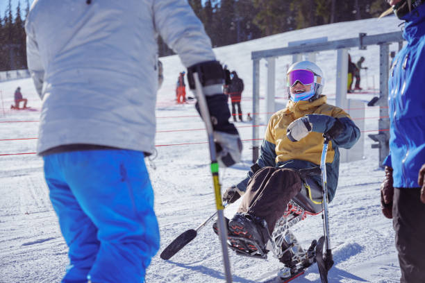 istock Friends on a ski trip 1532025992