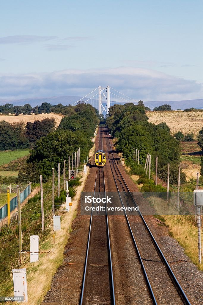 Diesel trem de passageiros chefes de Fife - Foto de stock de Edimburgo royalty-free